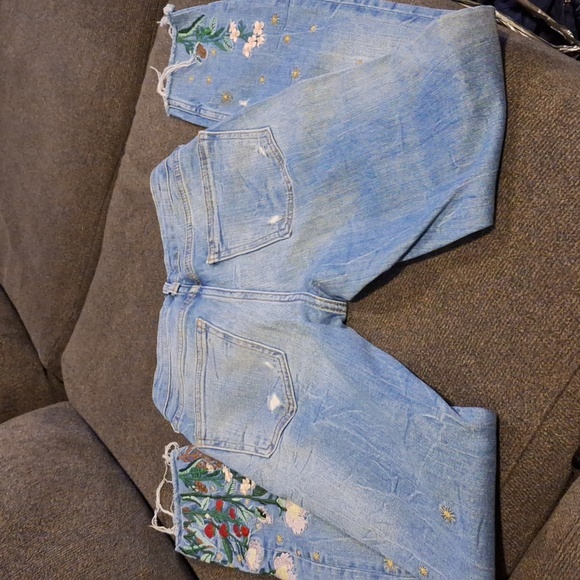 Jeans - Picture 3 of 4